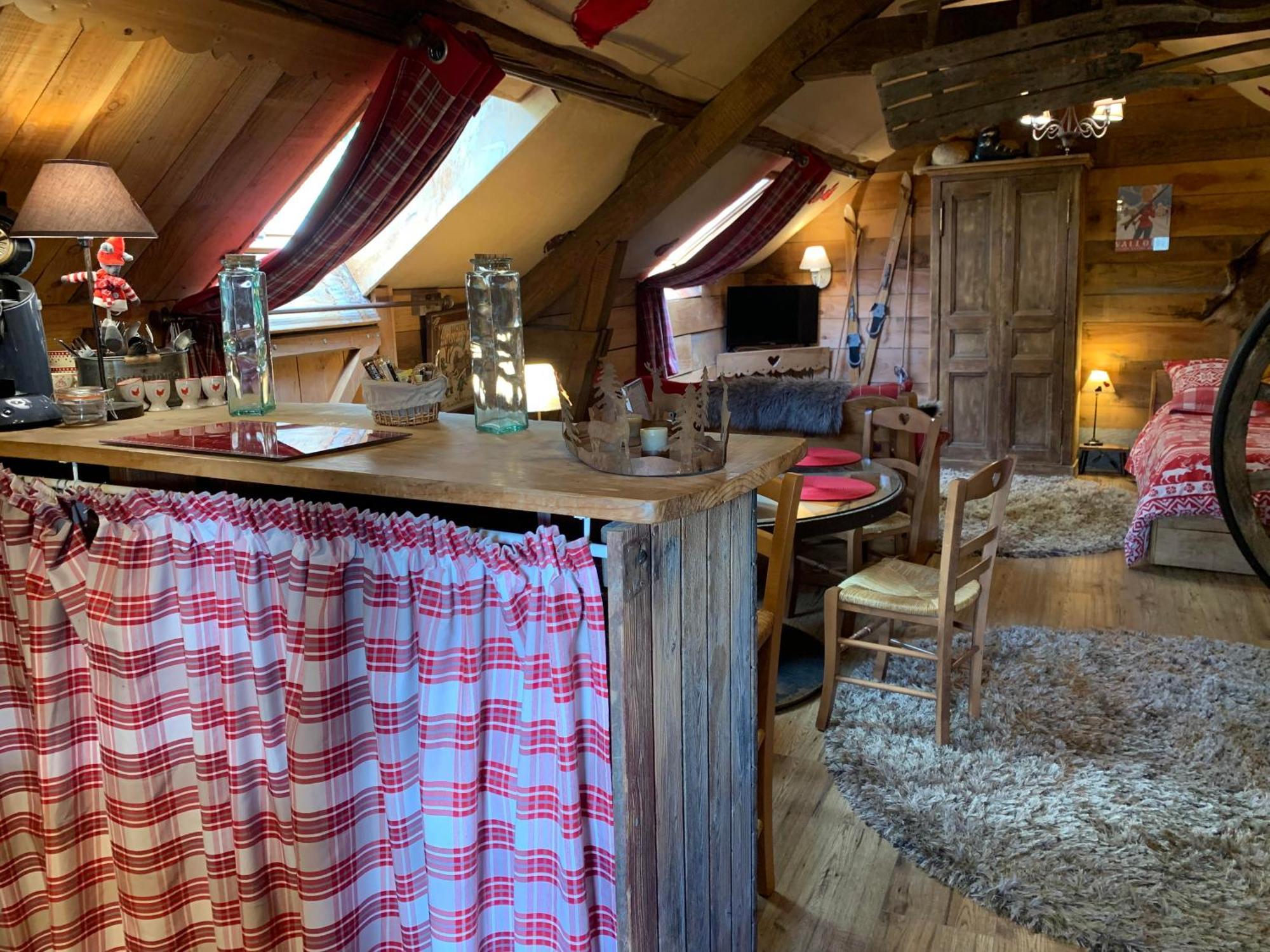 Gite "Le Refuge" Dans Un Domaine De 7Ha Au Calme Vimoutiers ภายนอก รูปภาพ